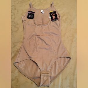 Maidenform Firm Control WYOB Bodybriefer, Size M, Nude
